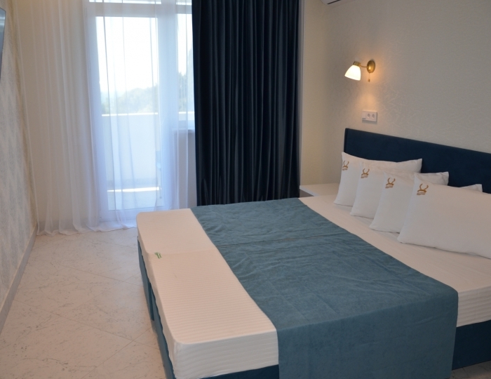 Люкс Стандарт 2-местный 2-комнатный корпус Бриз - Санаторий «Гурзуфский» Гурзуф